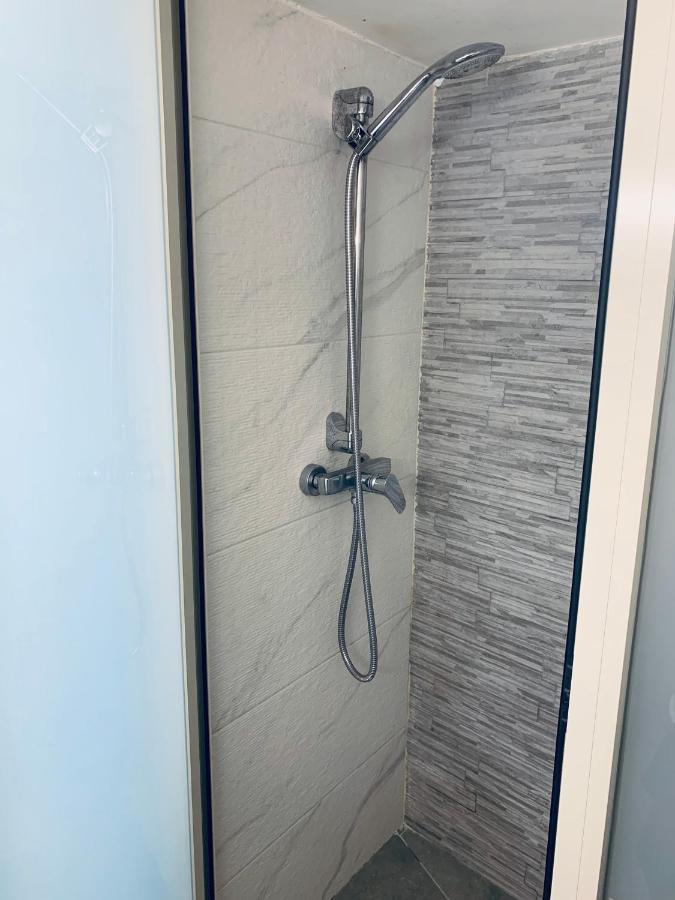 Center Living Apartment Katanya Dış mekan fotoğraf