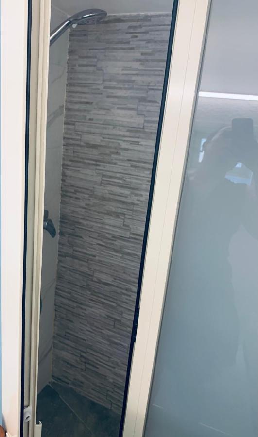 Center Living Apartment Katanya Dış mekan fotoğraf